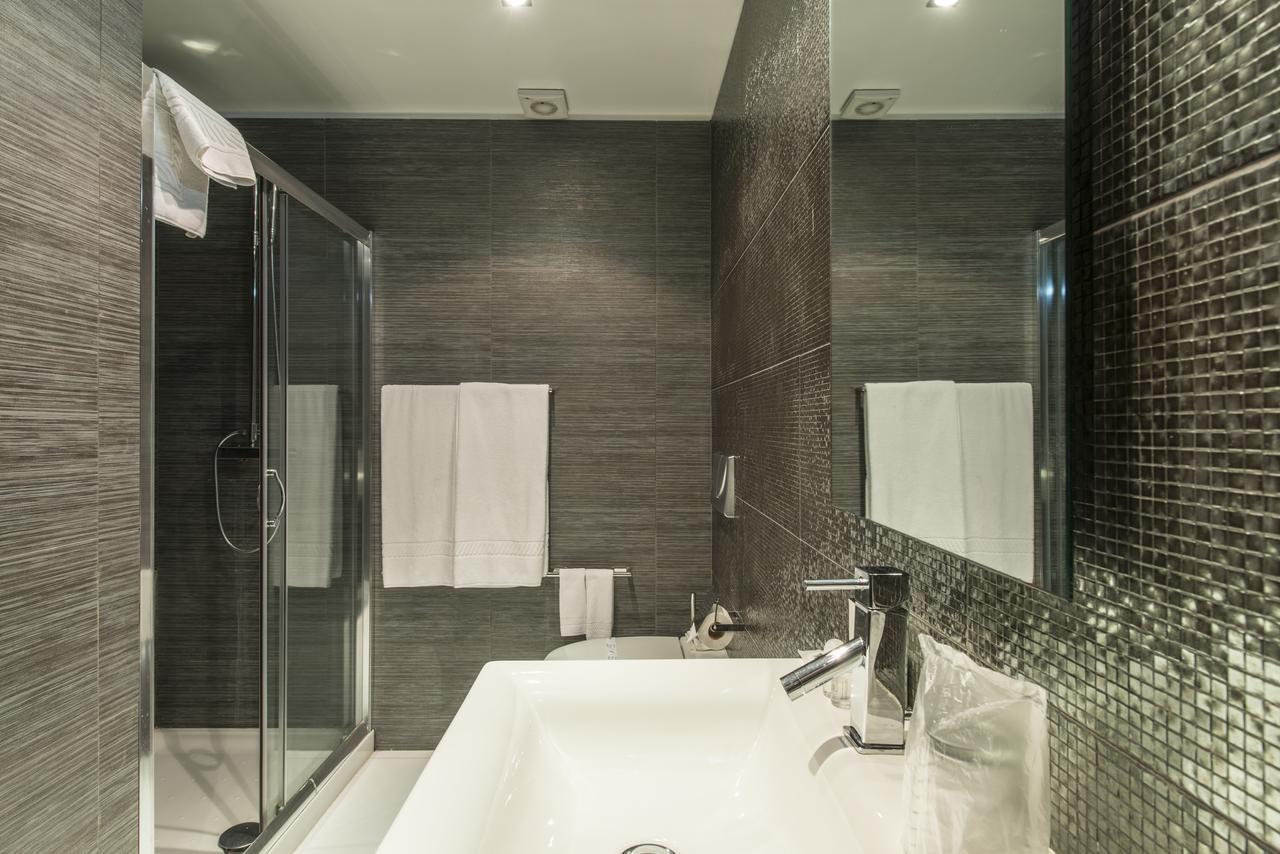 Rk Suite Hotel Luanda Esterno foto