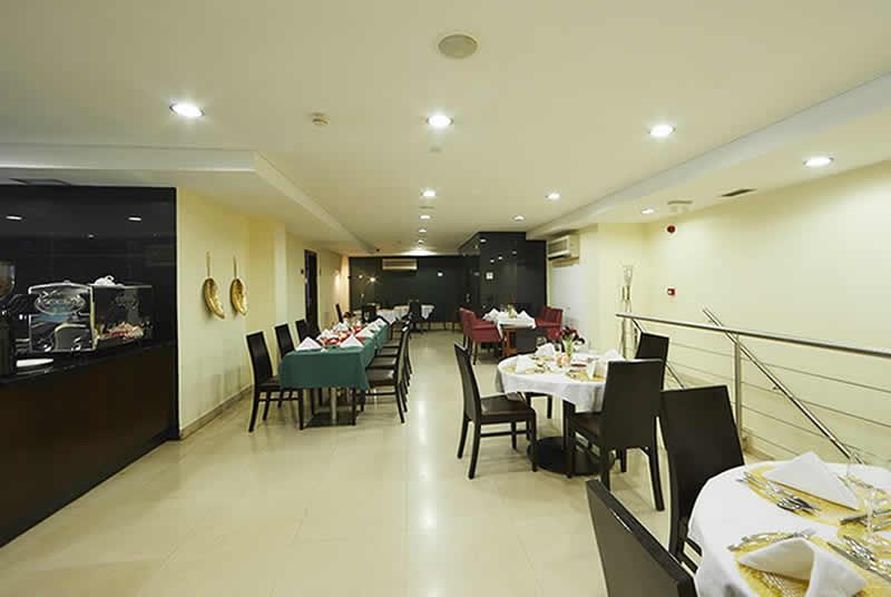 Rk Suite Hotel Luanda Esterno foto