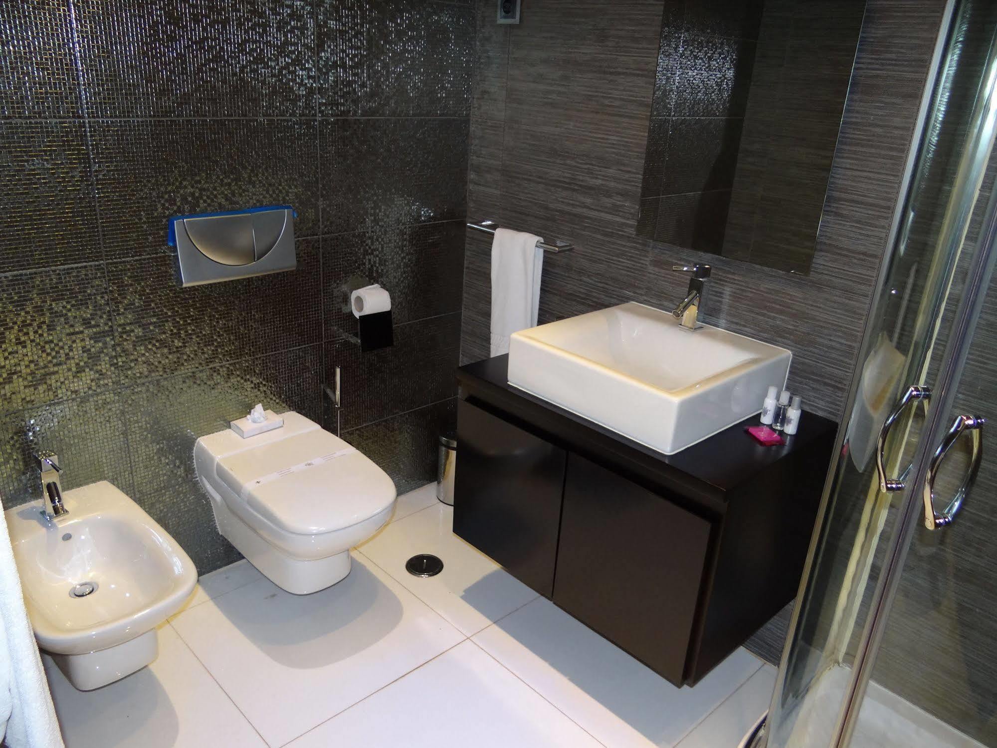 Rk Suite Hotel Luanda Esterno foto