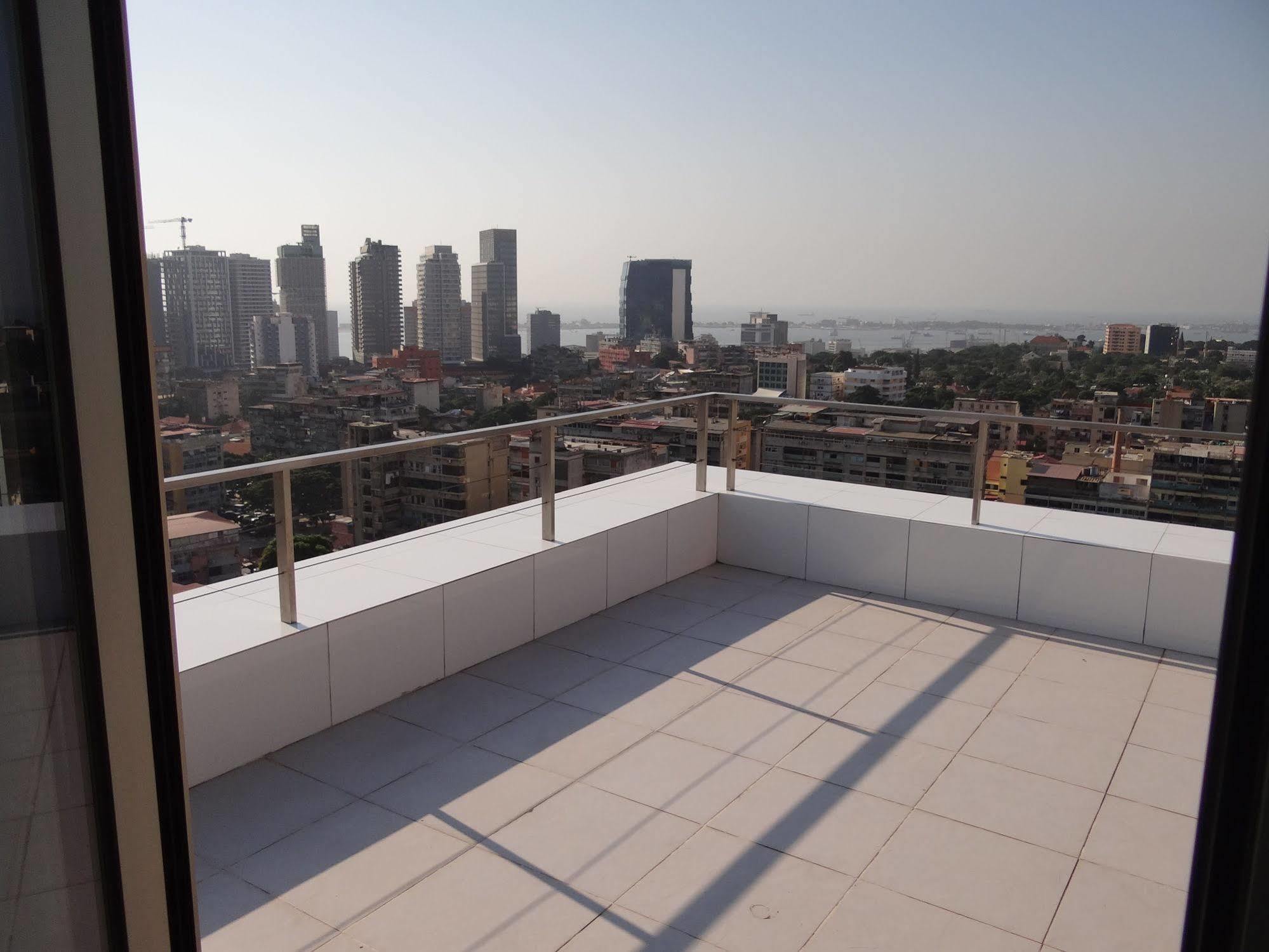 Rk Suite Hotel Luanda Esterno foto